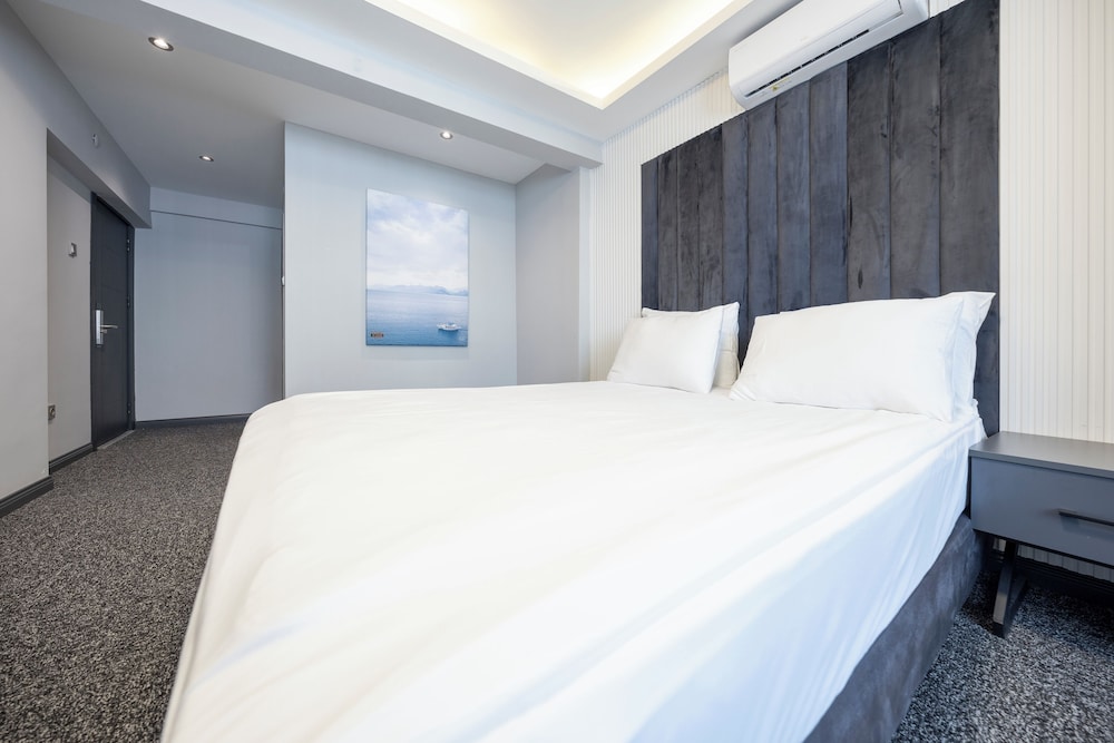 Anit Park Hotel 25/50