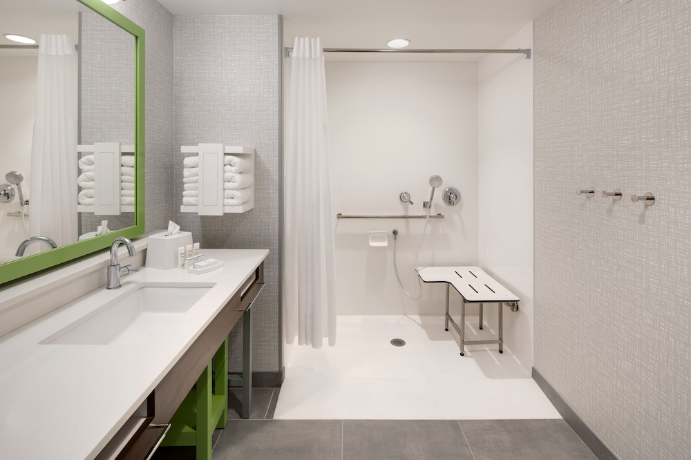 Hampton Inn Suites Richmond Short Pump Va 9/27