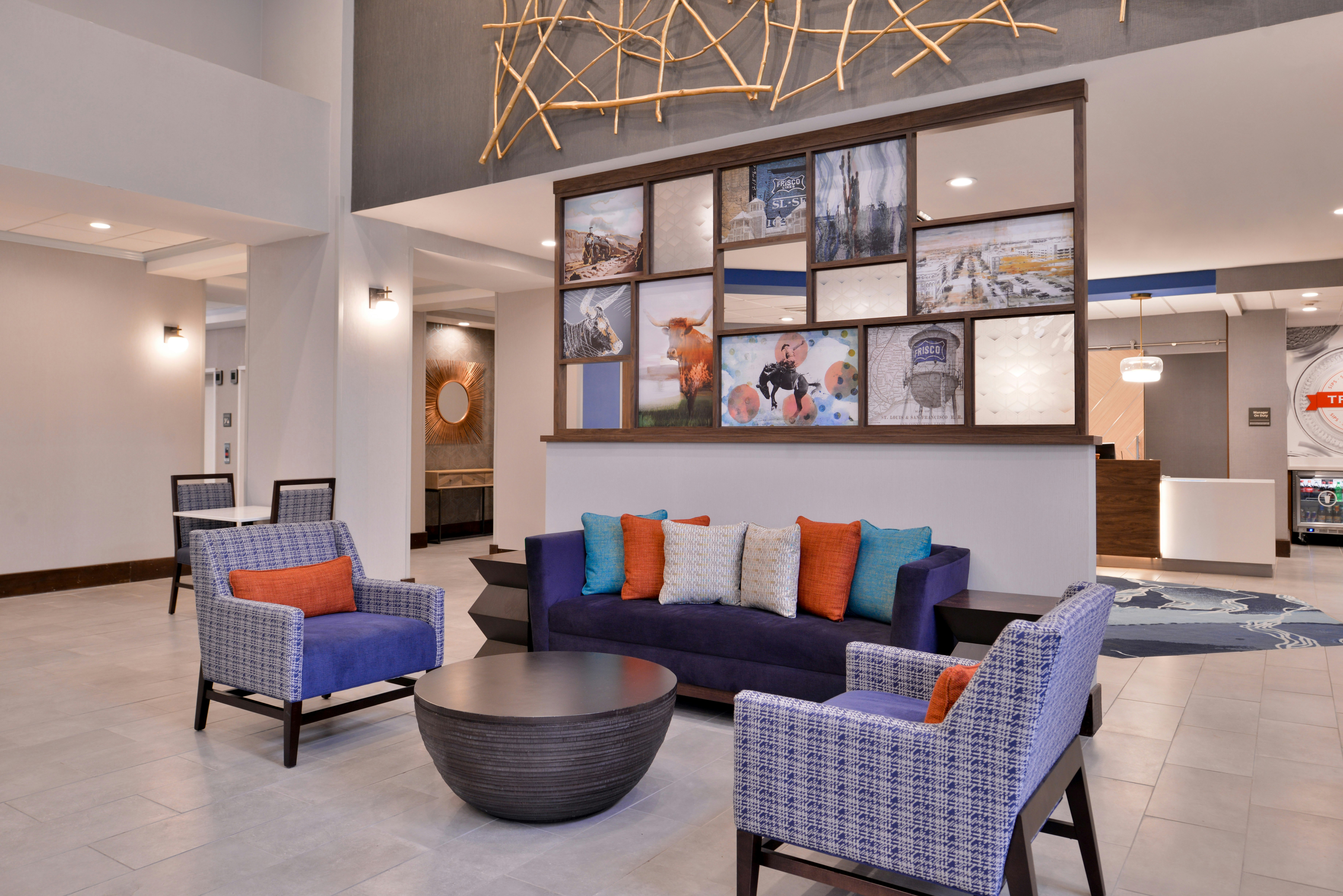 Hampton Inn & Suites Legacy Park-Frisco 34/55