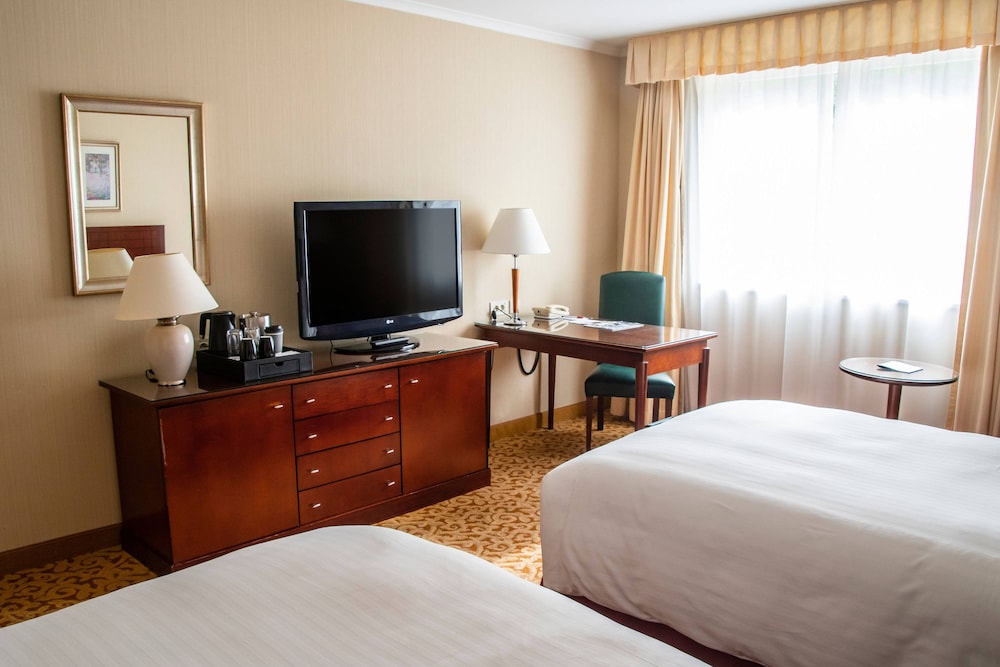 Marriott Paris Charles de Gaulle Airport Hotel 12/62