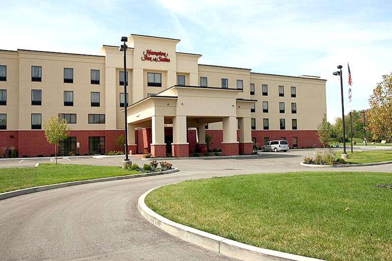 Hampton Inn & Suites Dayton-Airport 2/64
