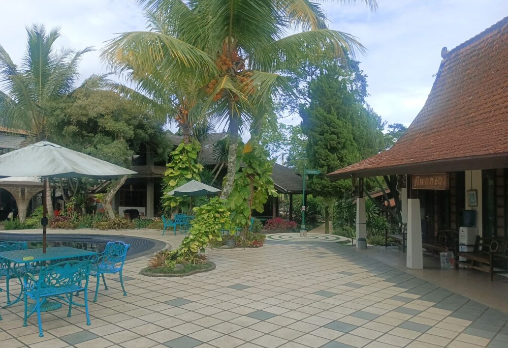 The Village Resort Bogor Powered by Archipelago 50/55