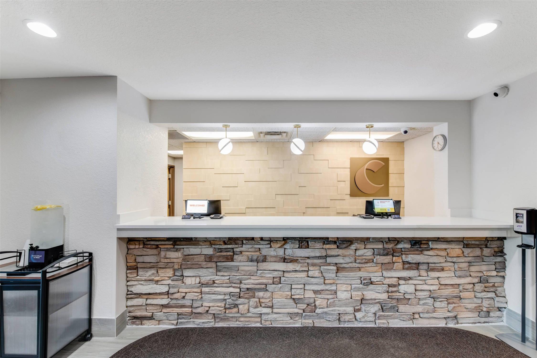 Comfort Inn & Suites Weston - Wausau 4/25