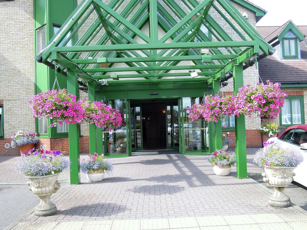 Best Western Plus Bentley Hotel & Spa 51/55