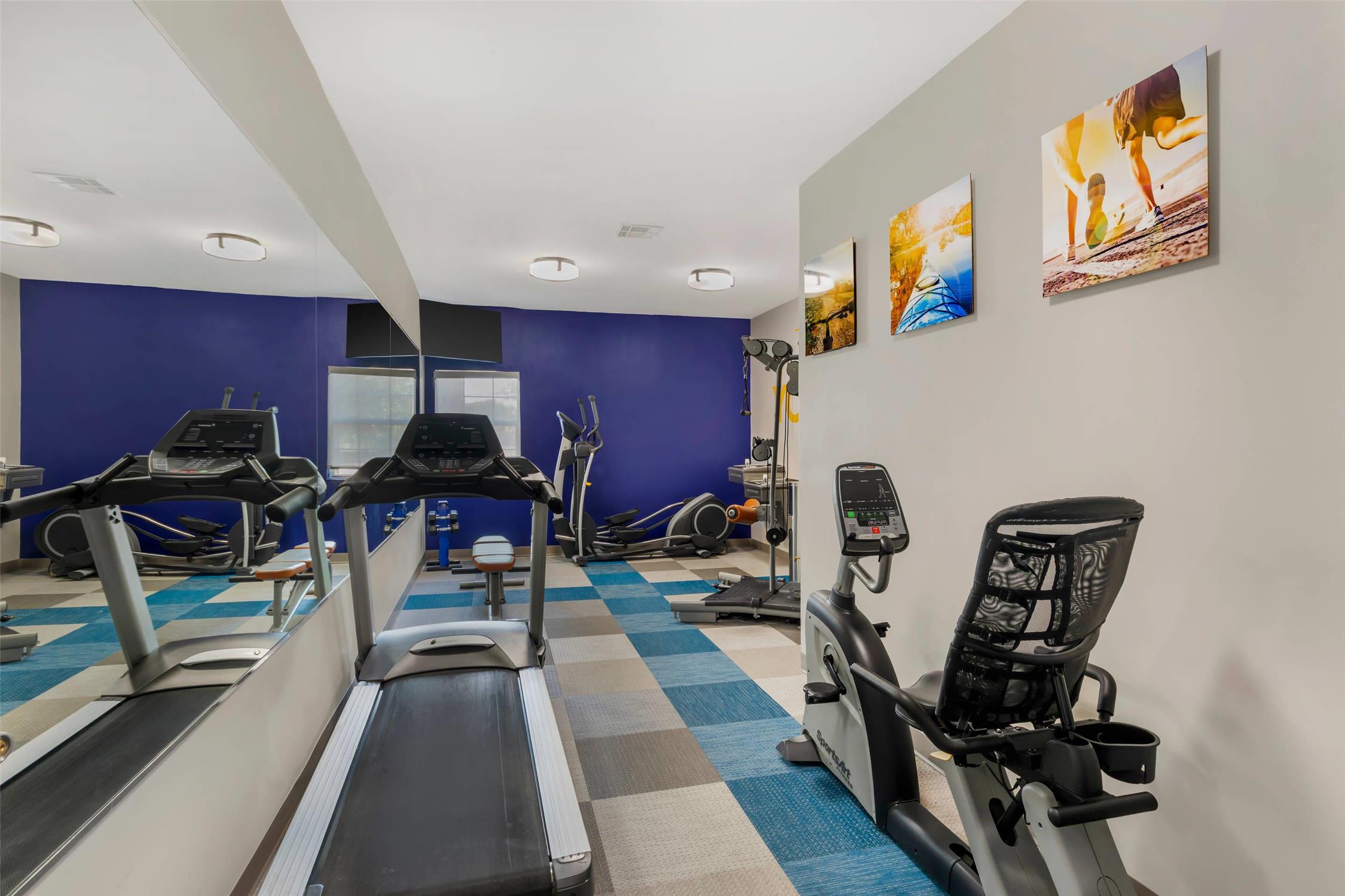 Comfort Inn & Suites Red Oak - Dallas Area 9/23
