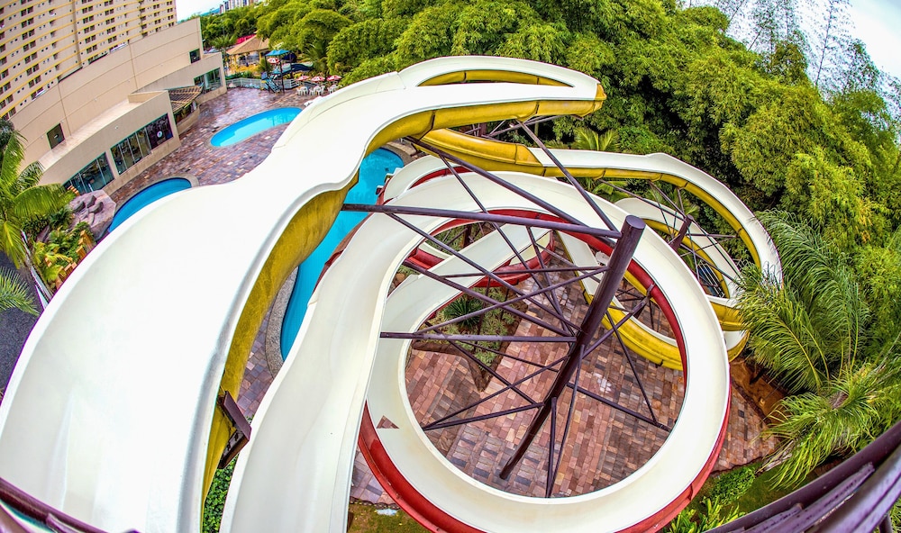 ゴールデン ドルフィン グランド ホテル 写真3