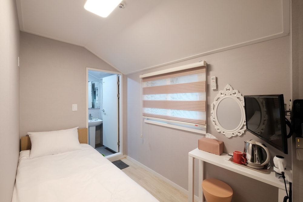 Daol Guest House 48/49