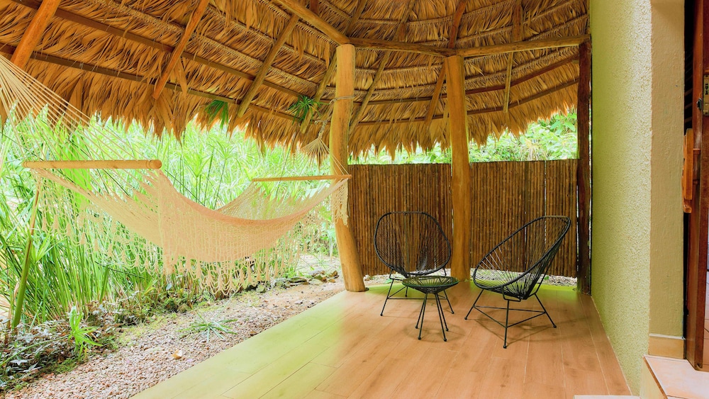 Cariblue Beach Jungle Resort 24/47