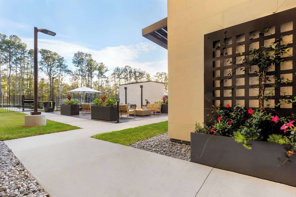 WaterWalk Extended Stay by Wyndham Jacksonville Deerwood Pk 49/56