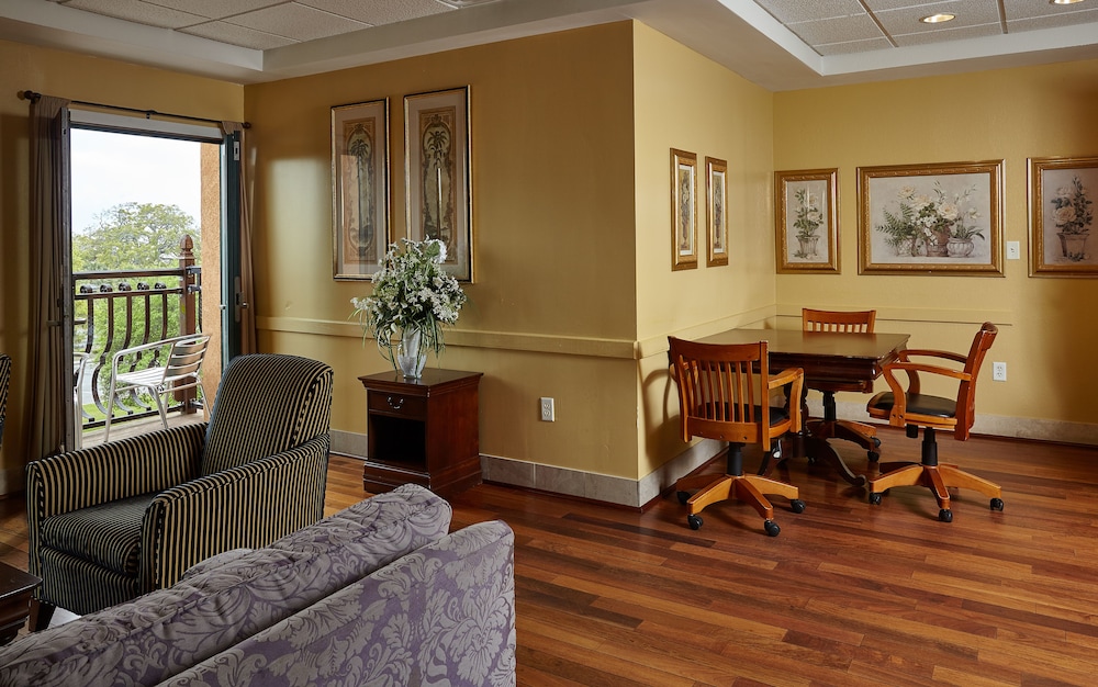 Ocean Inn and Suites 41/72