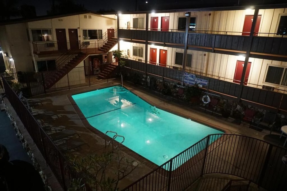 Seahorse Inn (CA) 7/18