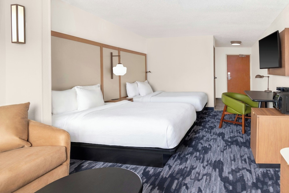 Fairfield Inn & Suites Saginaw 13/45