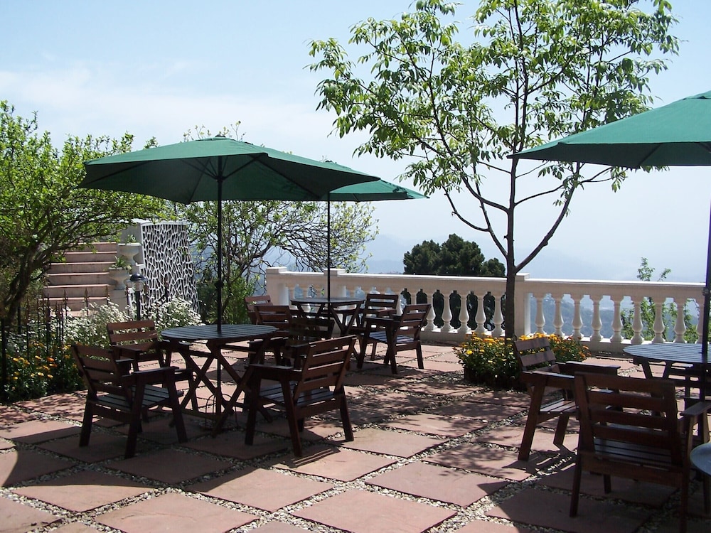 WelcomHeritage Kasmanda Palace 28/50