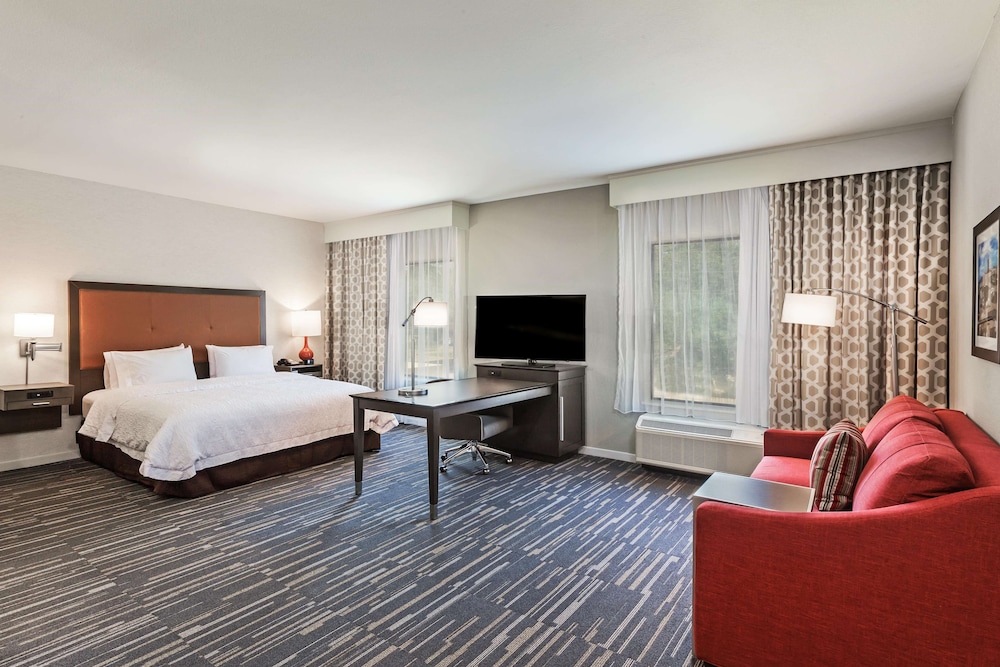 Hampton Inn Suites Houston Atascocita 25/38