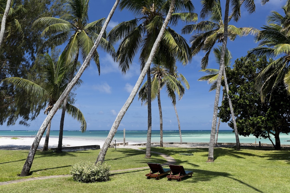 Neptune Paradise Beach Resort & Spa 36/47