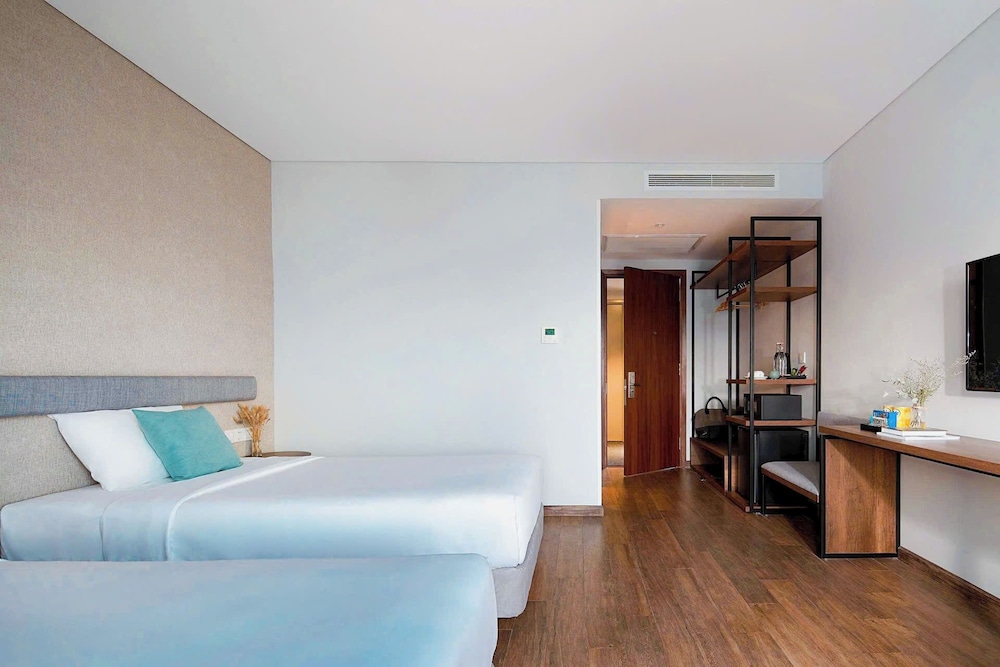Em Oi Hotel 12/49