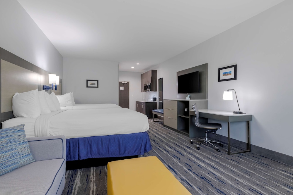 Best Western Plus Choctaw Inn & Suites 7/38