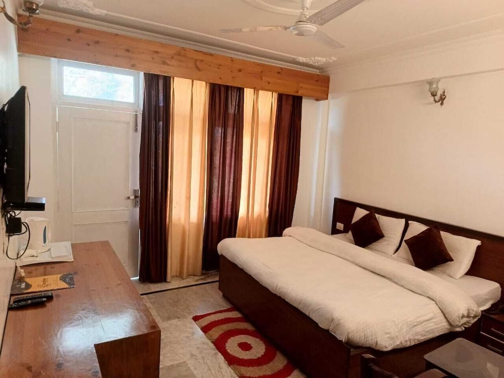 Hotel Sunshine Dharamshala 6/52