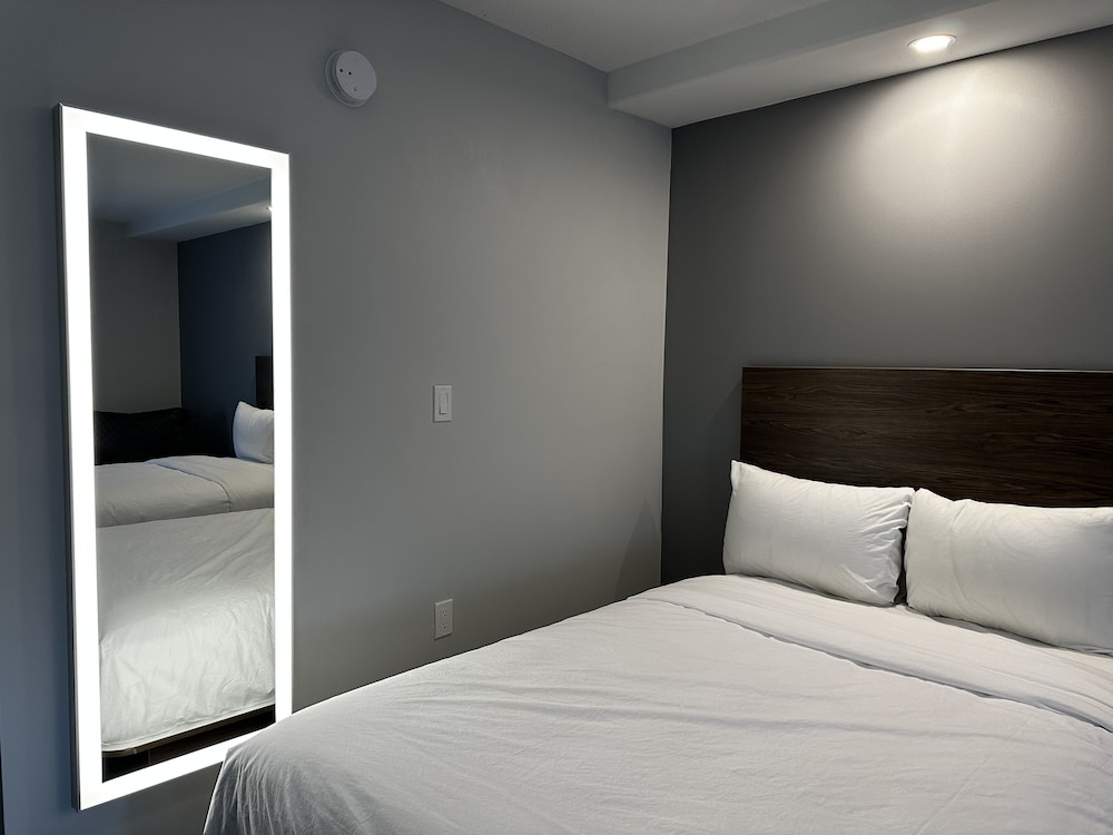 Travelodge by Wyndham Regina 13/65