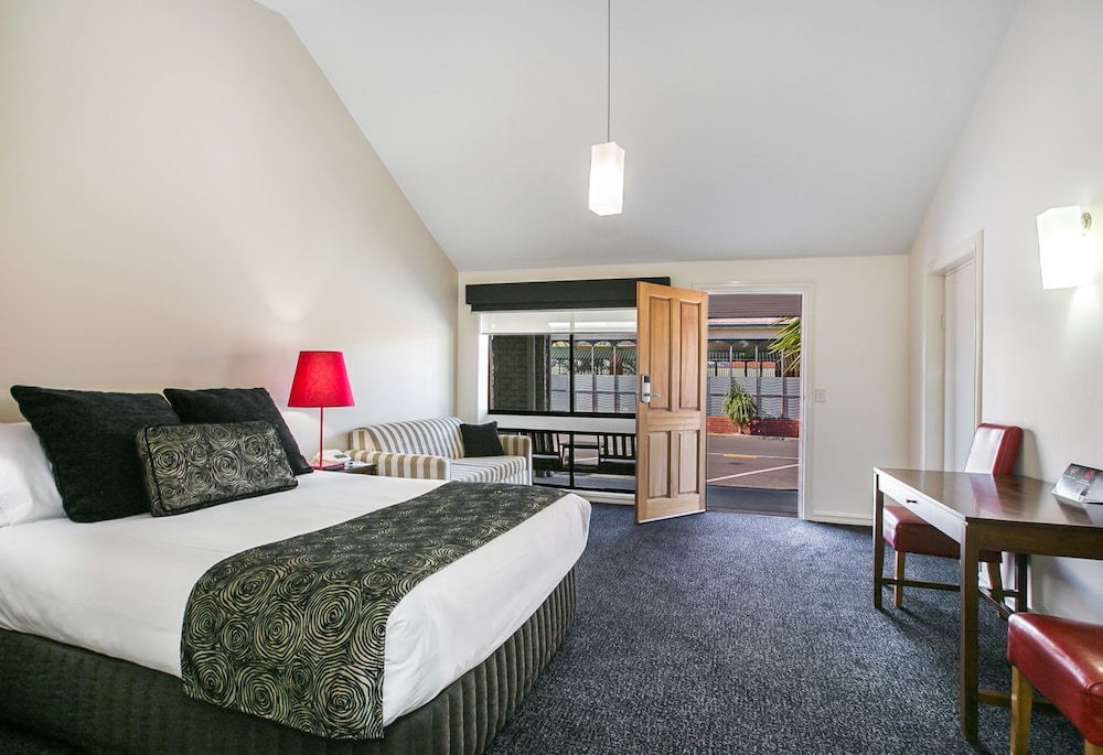 All Seasons Resort Hotel 15/66