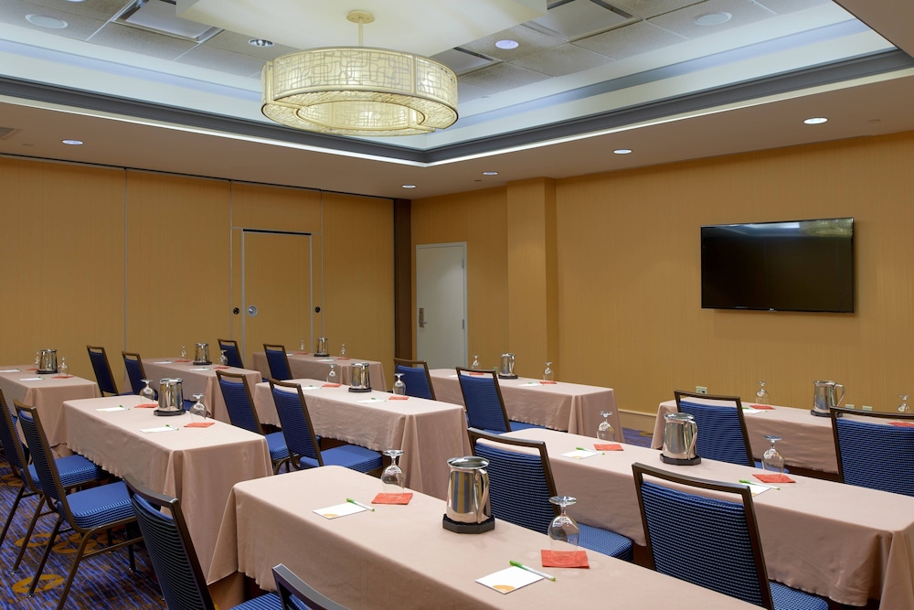 Courtyard By Marriott Hanover Lebanon 46/56