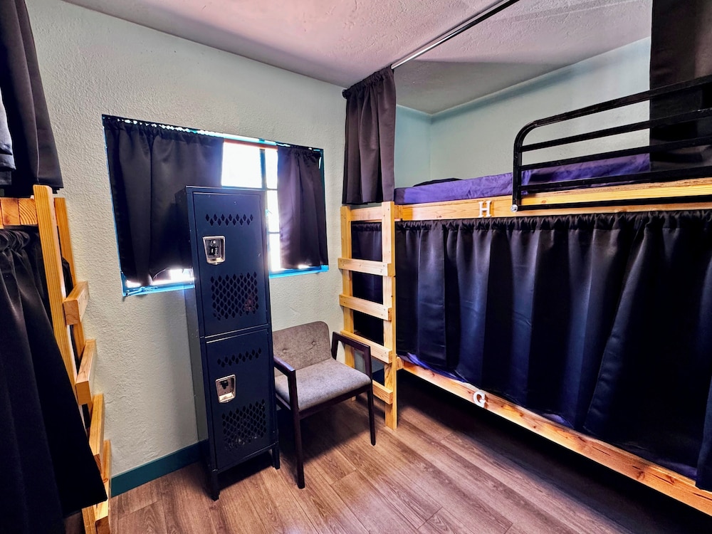 Sin City Hostel 38/50