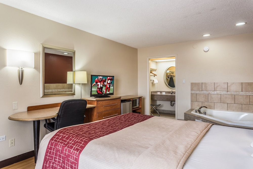 Red Roof Inn Bowling Green 31/51