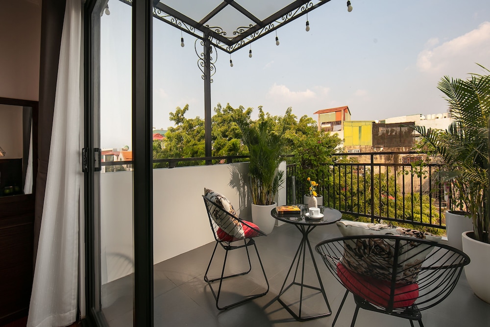 Hanoi Vacanza Premier Hotel 39/45