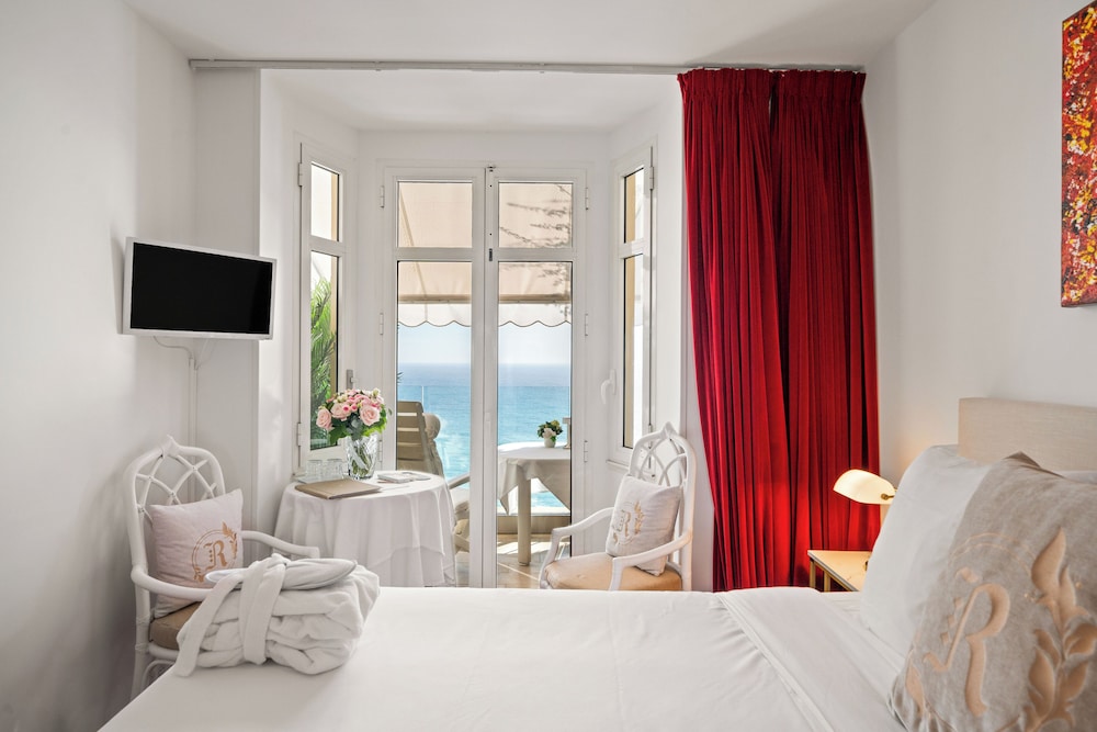 Hotel Le Roquebrune 15/50