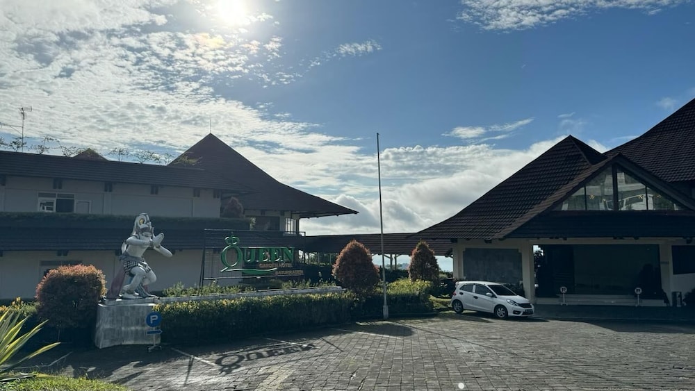 Queen Garden Hotel 2/14