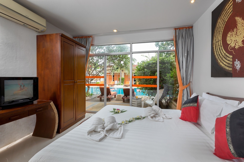 Phuket Sea Resort 14/50