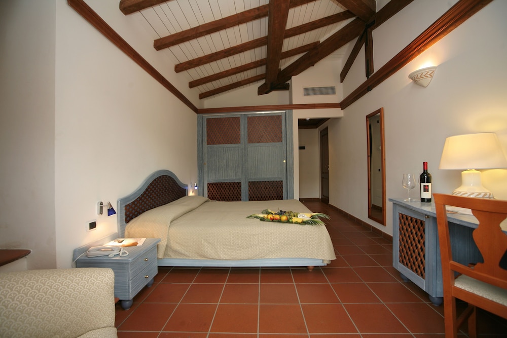 Hotel Palumbalza Porto Rotondo 28/70