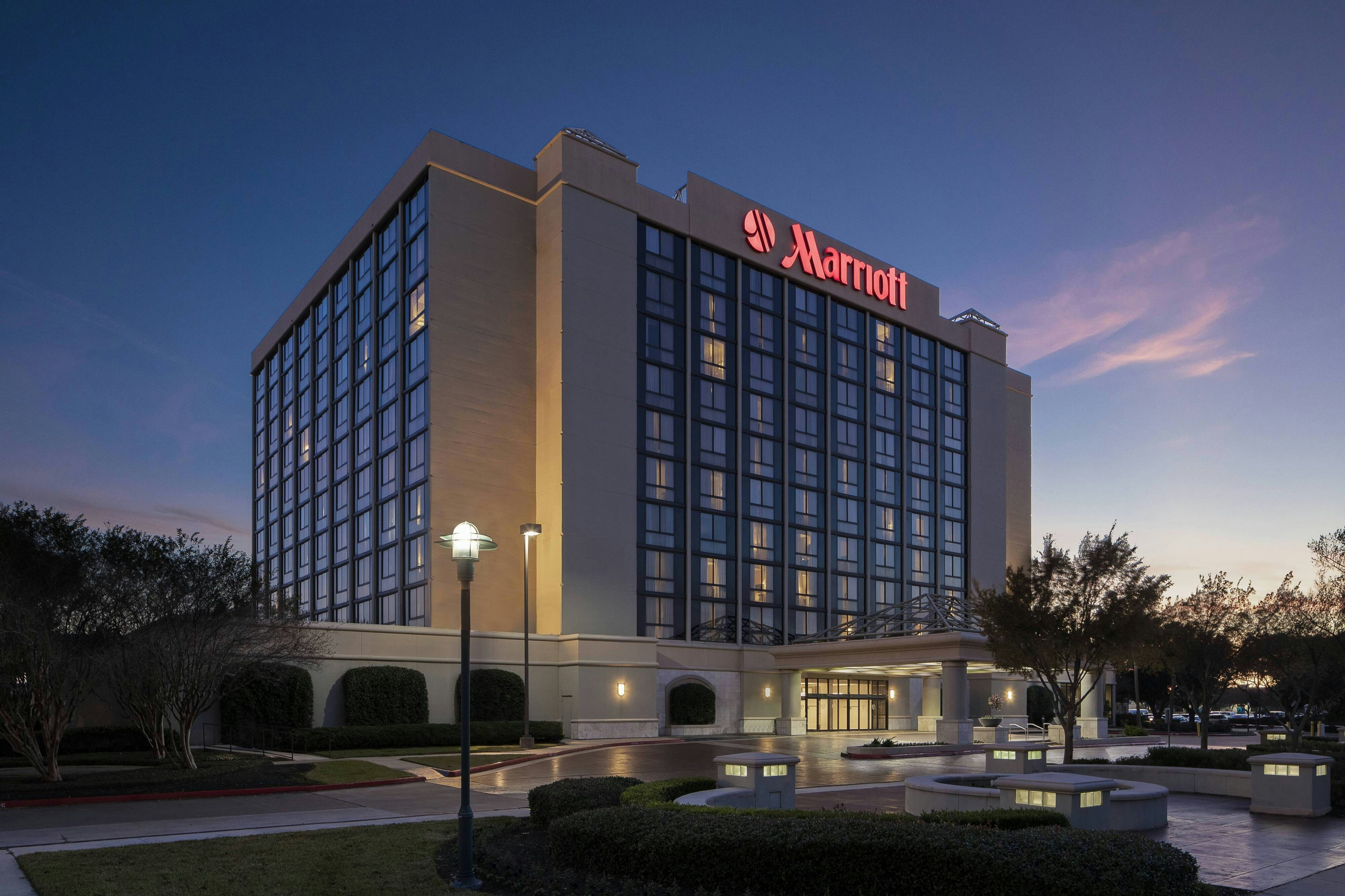 Houston Marriott South at Hobby Airport 1/10