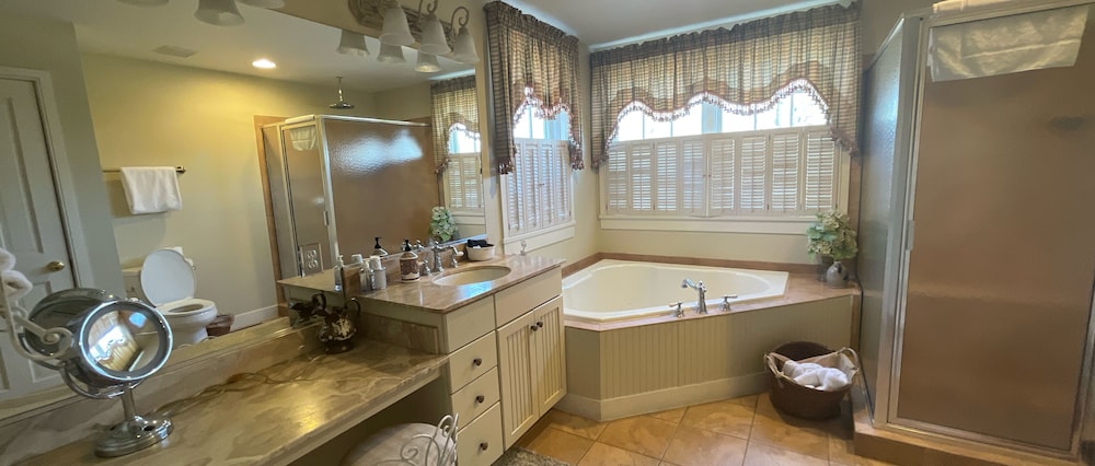The Wayside Inn Bed Breakfast 46/50