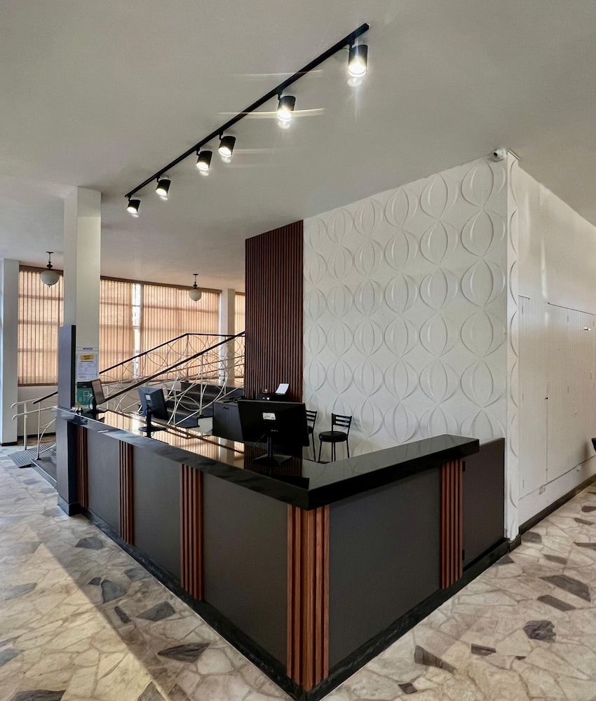 Hotel Uirapuru 5/50