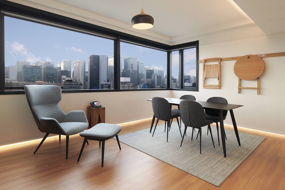 Moxy Seoul Insadong 35/55