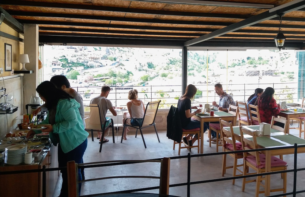 Karadut Cave Hotel 25/50
