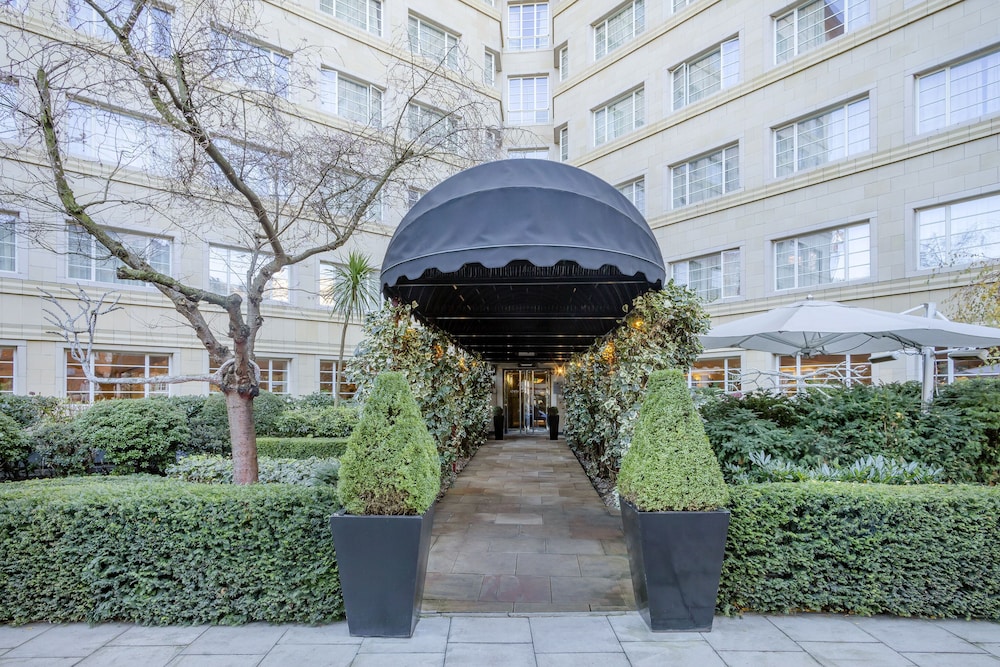 Melia White House Apartments 46/50