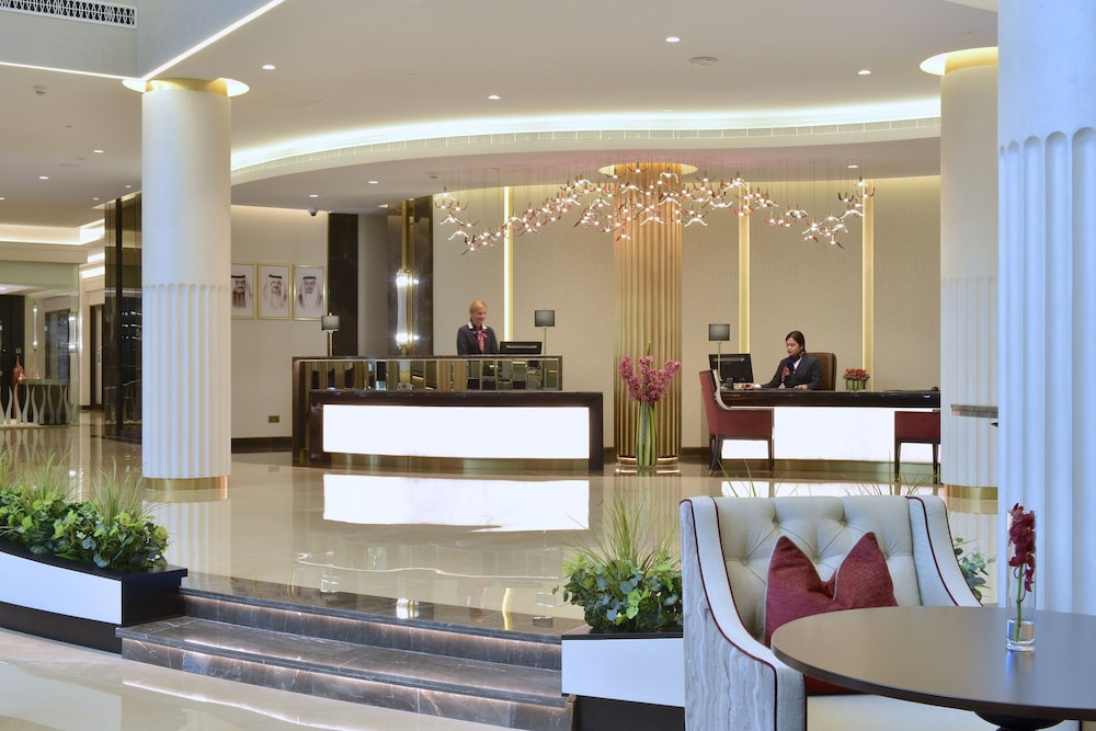 MOVENPICK HOTEL BAHRAIN 11/72