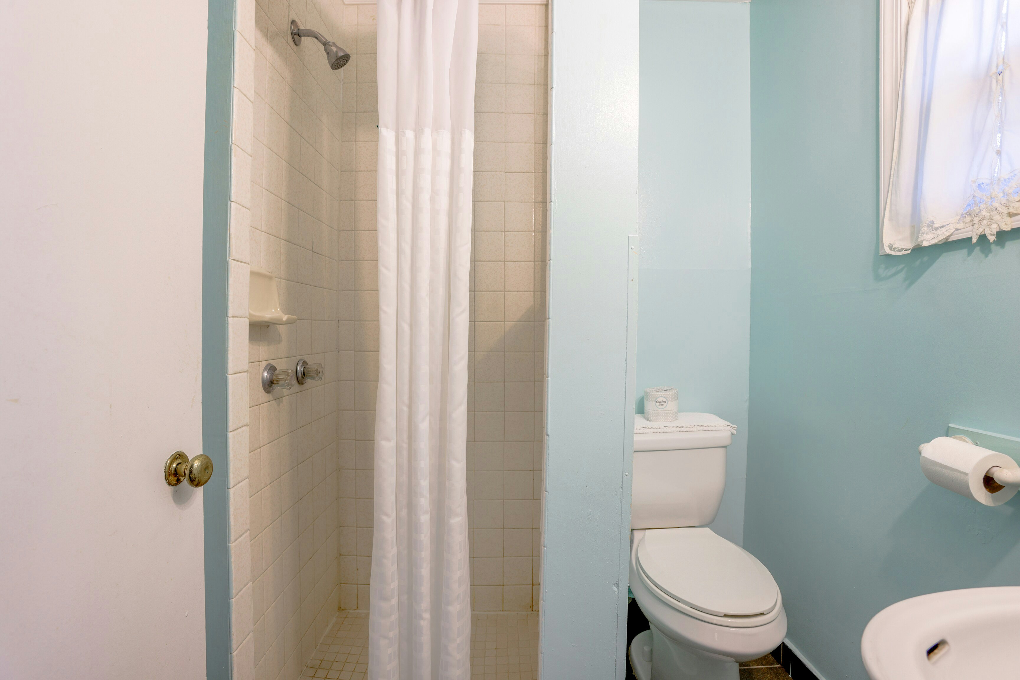 غرفة بسرير كينج لغير المدخنين، Relax Inn By OYO Natural Bridge I-81 8/8