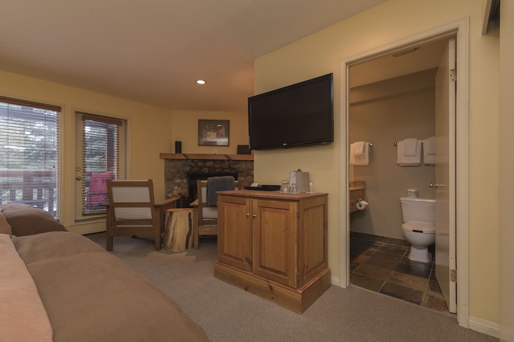 Buffalo Mountain Lodge 50/77