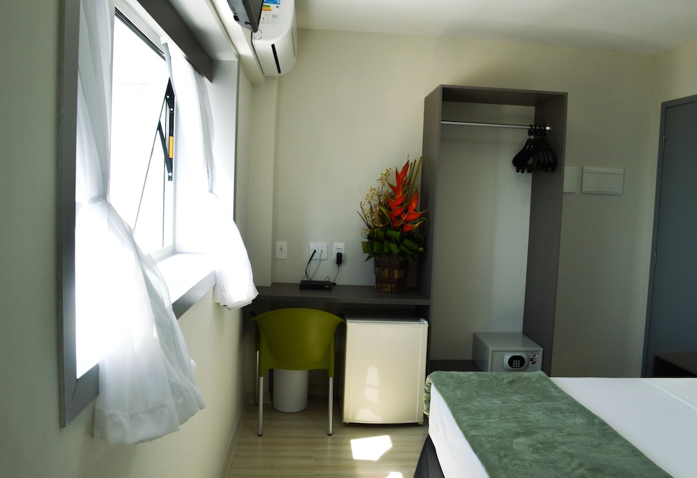 Pajucara Hotel Express 10/22