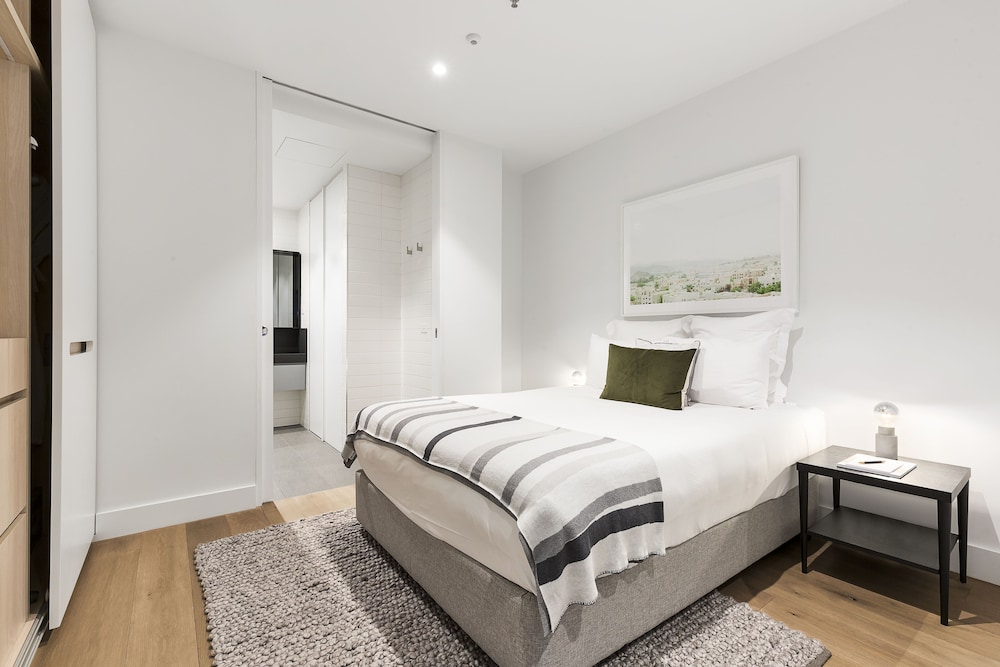 Tyrian Serviced Apartments Melbourne 11/48