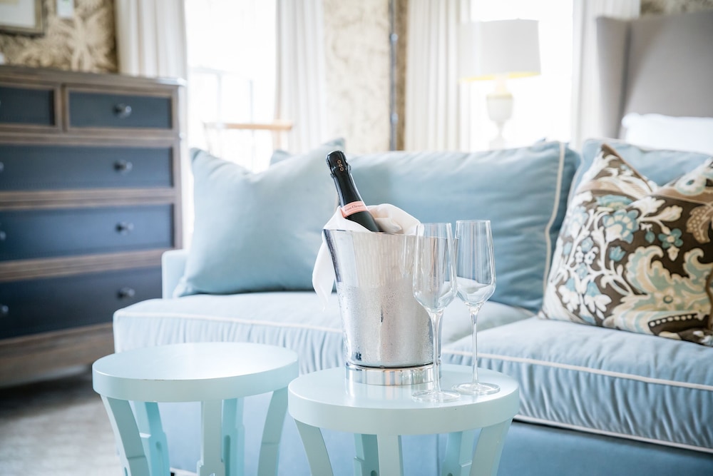 The Inn at Hastings Park Relais and Chateaux 26/50