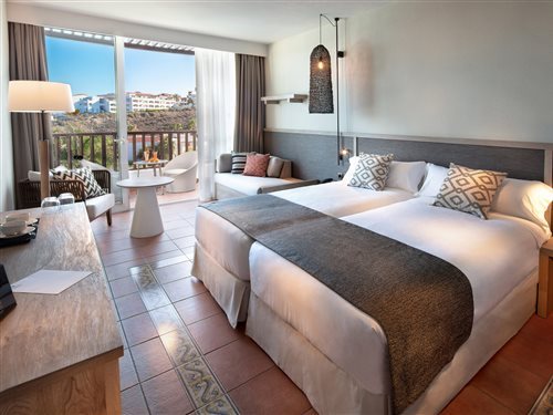 Room, Single, Double or Twin Bed