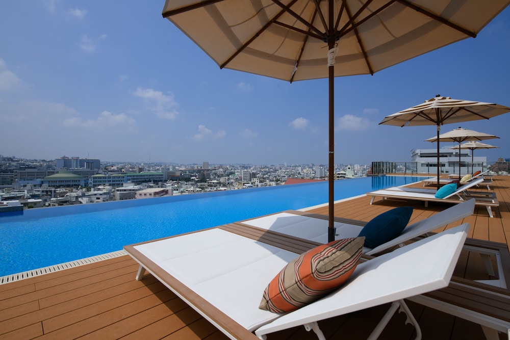 INFINISIS NAHA SHURIJO by Hewitt Resort 40/69