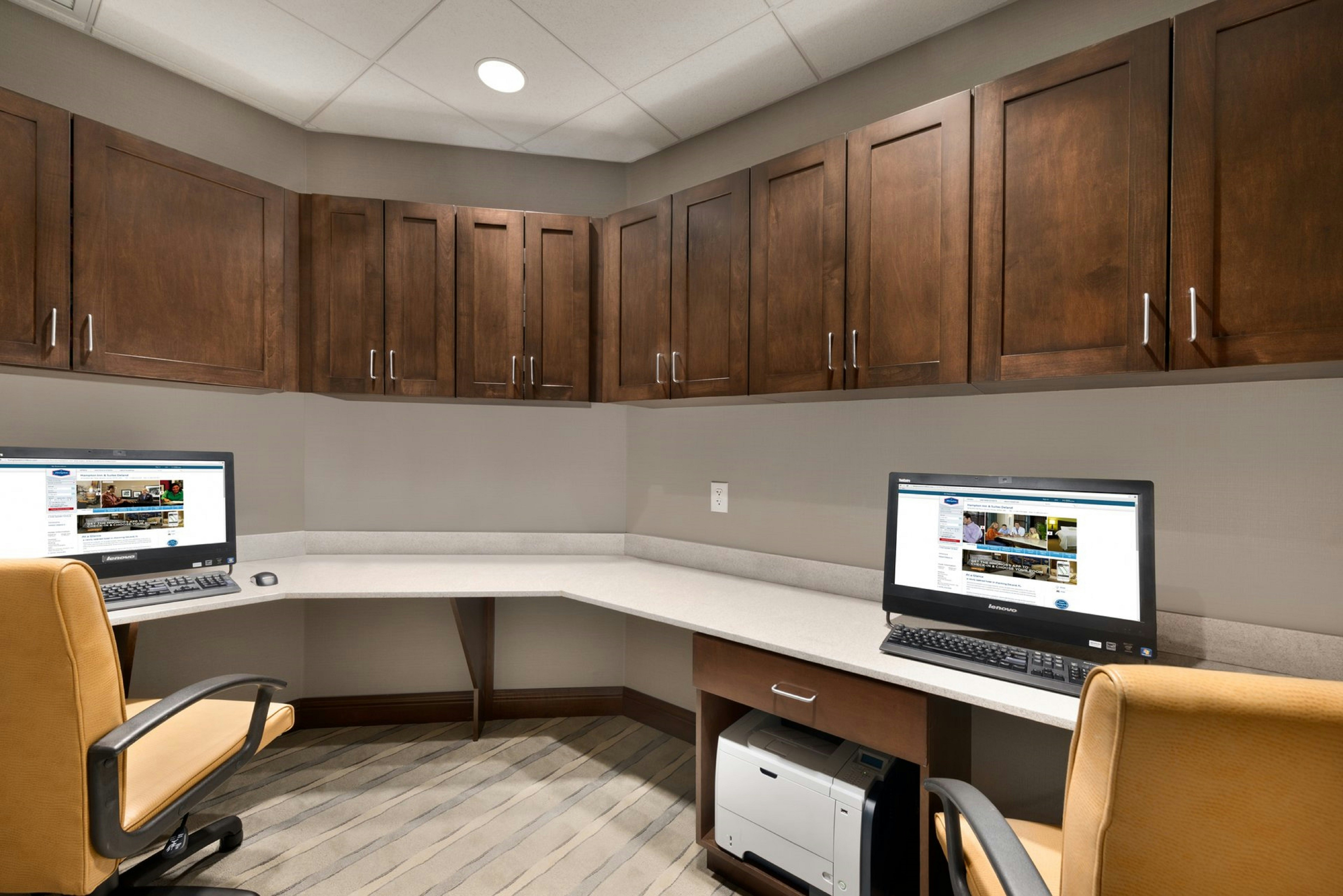 Hampton Inn Suites Deland 67/77