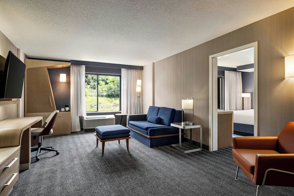 Courtyard by Marriott Wilkes-Barre Arena 27/48