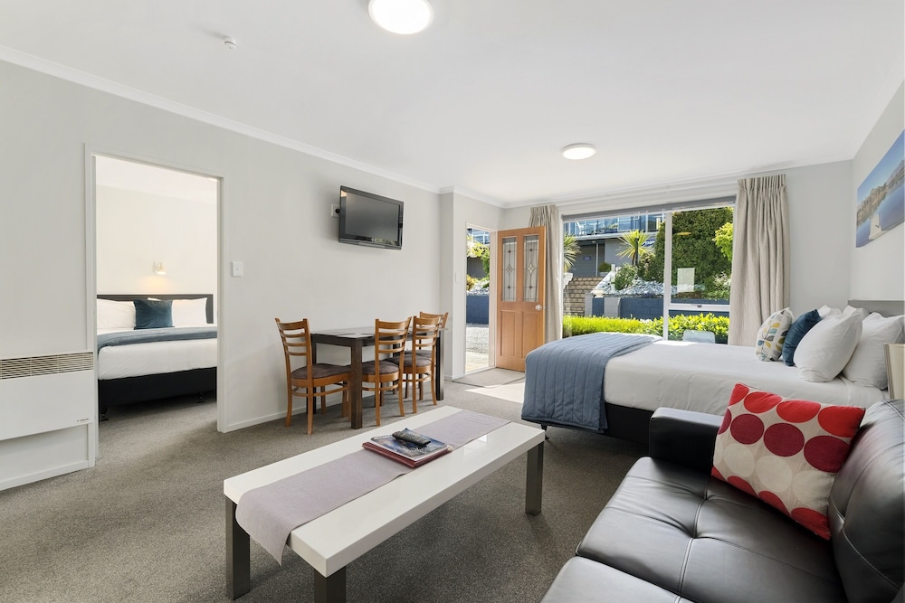 Central Gateway Motel 38/46
