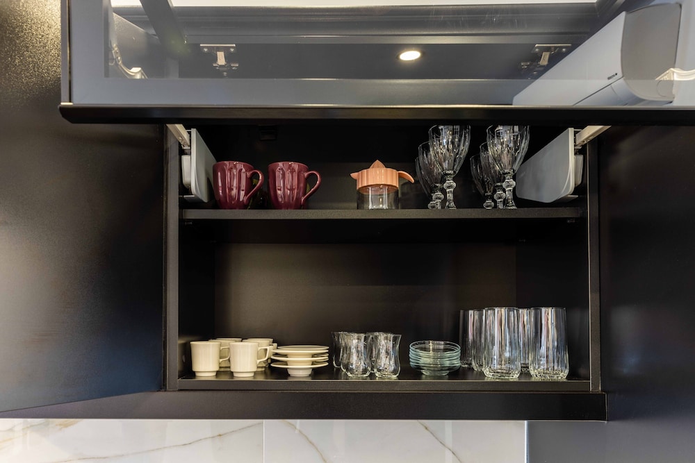 BayMari Suites City Life 10/63